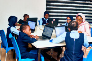 ihifix image of students