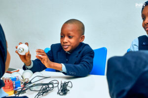 ihifix image of students